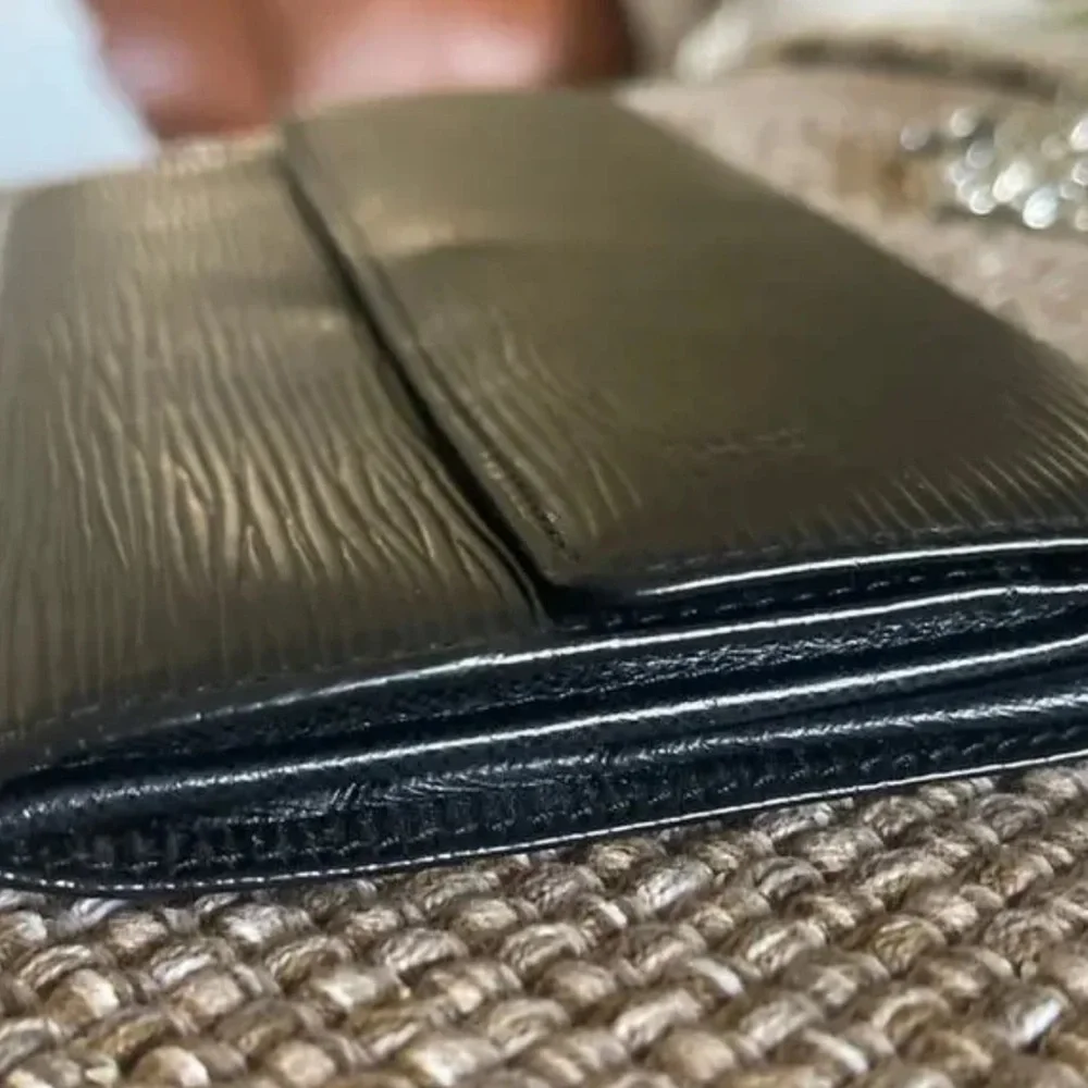 LOUIS VUITTON Vintage Black Nior Epi Leather Wallet